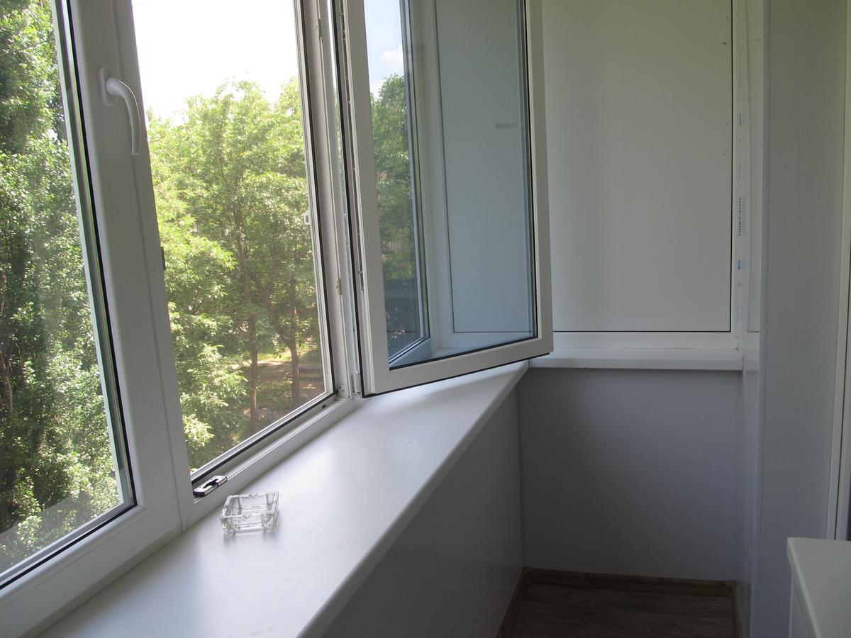 Двухкомнатные Апартаменты Центр Mystetsʹka 3 Kr Apartments Krivoy Rog Ngoại thất bức ảnh